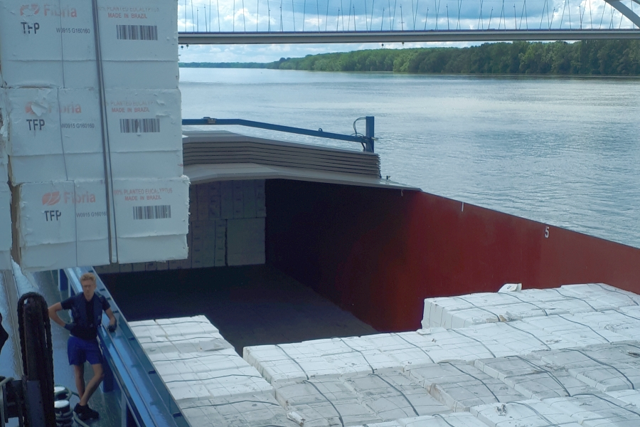 Darabáruk rakodása